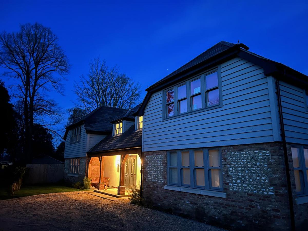 Flint House - Goodwood Events Bed and Breakfast Chichester Buitenkant foto