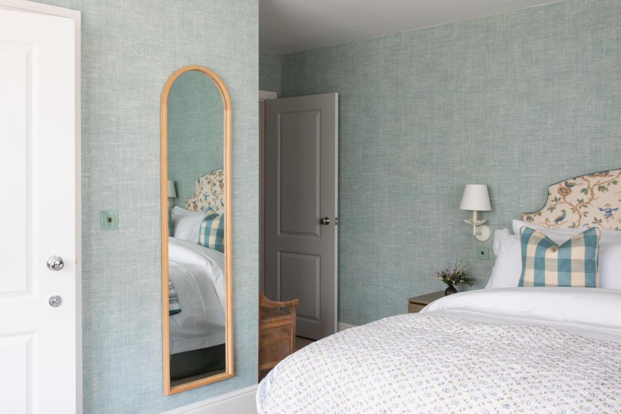 Flint House - Goodwood Events Bed and Breakfast Chichester Buitenkant foto